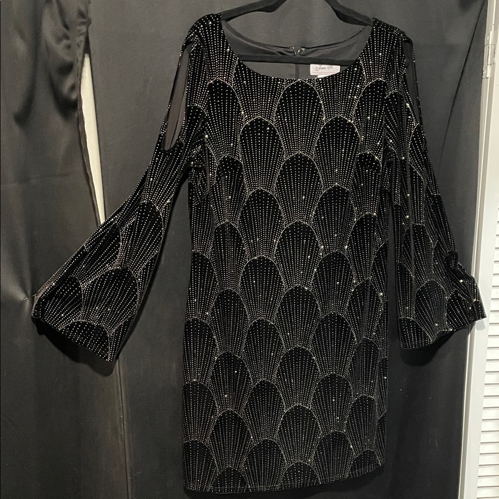 Jessica Howard Black Beaded Long Sleeve Dress